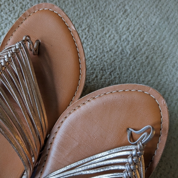 Gold Metallic Genuine Leather Slip On Seychelles Sandals Size 9 US - Picture 6 of 11